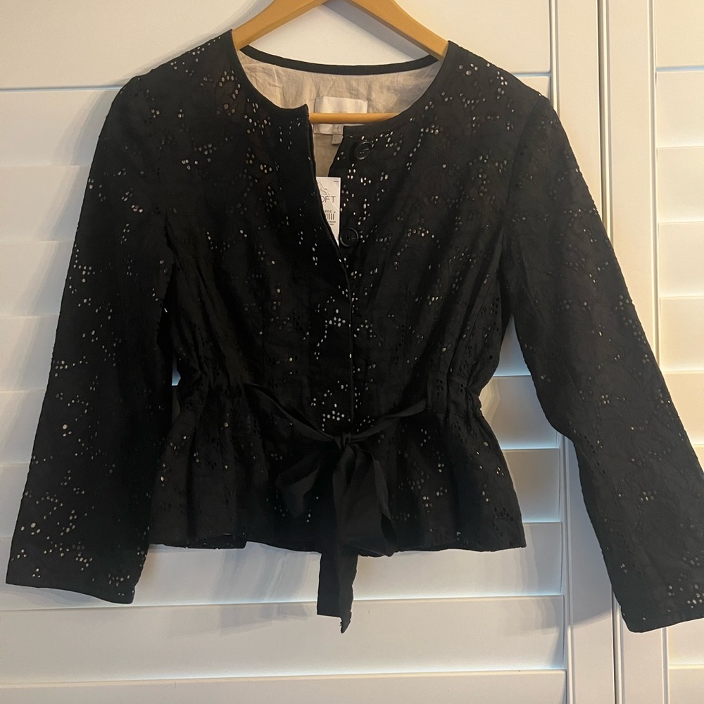 NEW Loft Black Lace Lined Cropped Blazer Size 0